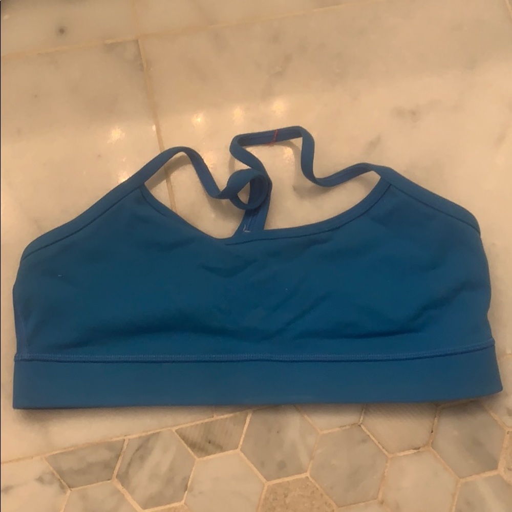 sports bra